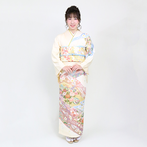 四季草花に酔う(黄)